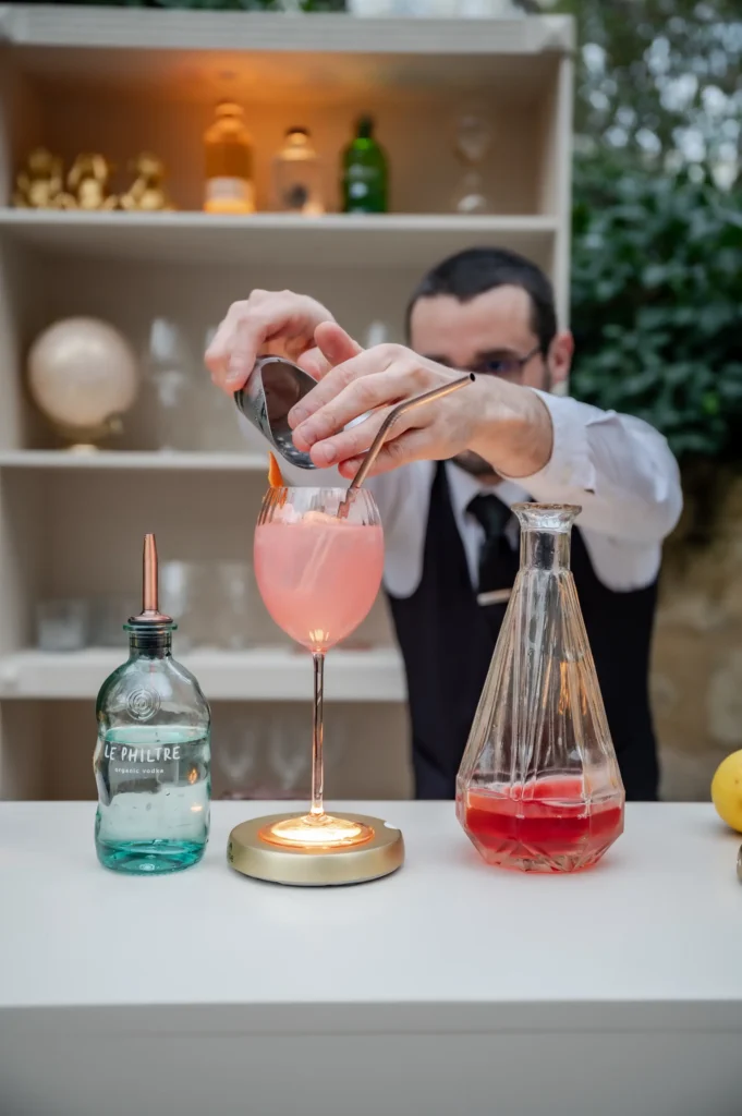 Barkeeper und Mixologe für Veranstaltungen bei Maison Mandel